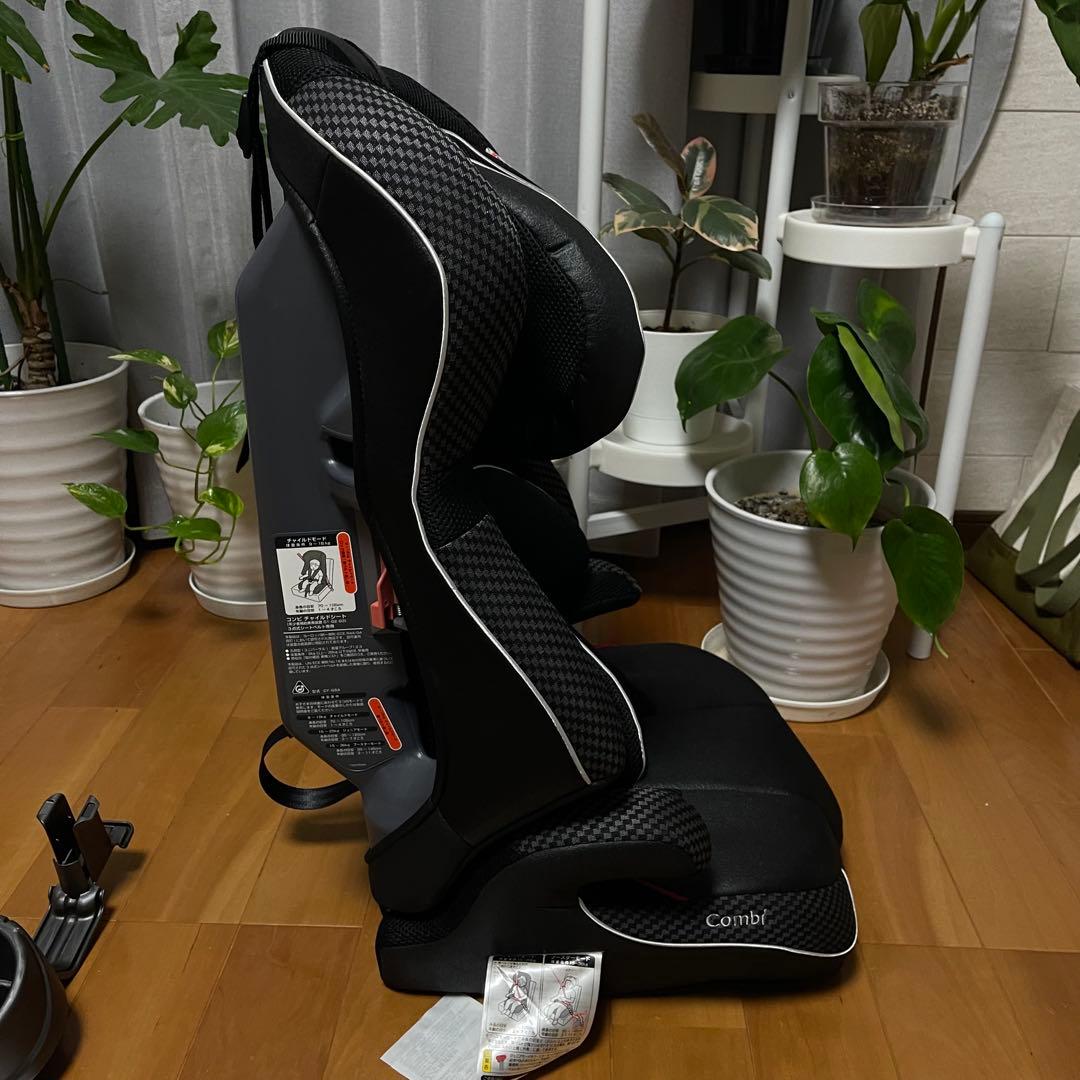 新品未使用　チャイルド　ジュニアシート　ジョイトリップ　エッグショック　コンビ