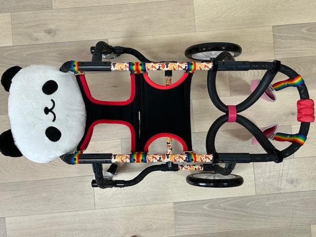 犬用車椅子、柴犬用4輪車、犬の車椅子