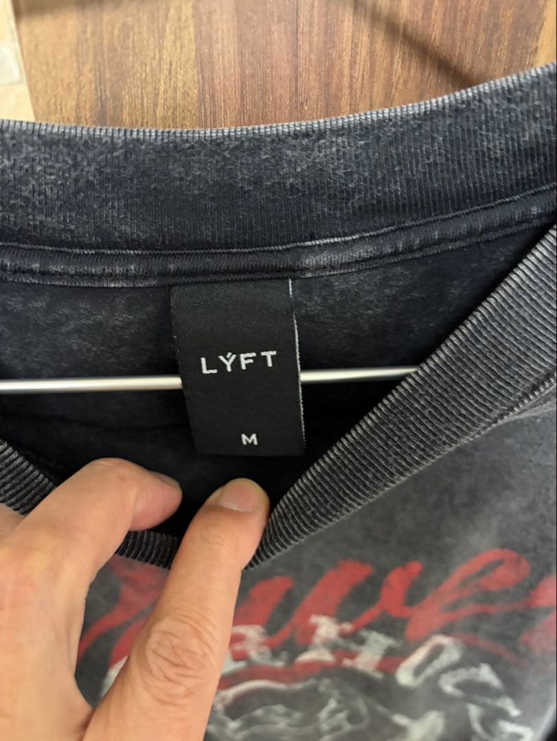 LYFT×パワーハウスジム　最新ダメージTシャツ　極美品　M