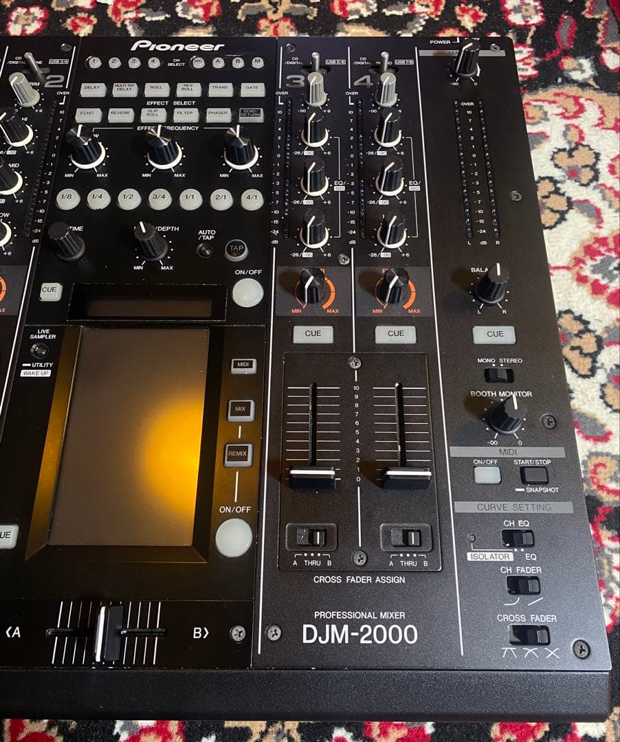 DJM2000 Pioneer ミキサー