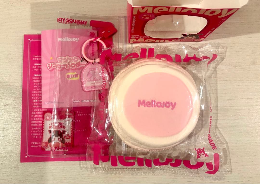 mellojoy 贅沢スフレ ストロベリー