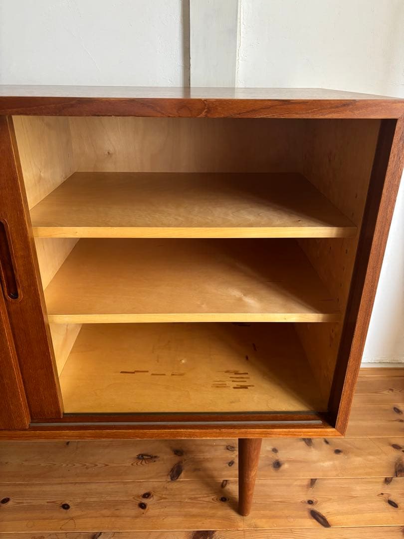 Hundevad＆Co / カルロ・イェンセン サイドボード