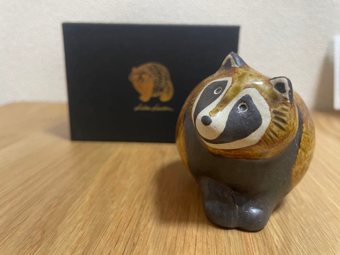 しんじるたぬき　リサラーソン