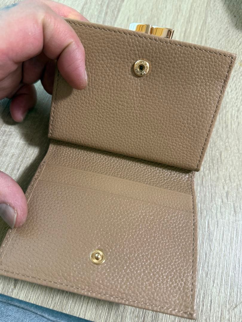 皇居財布　人気のブラウンレザー　二つ折り財布　牛革 新品未使用