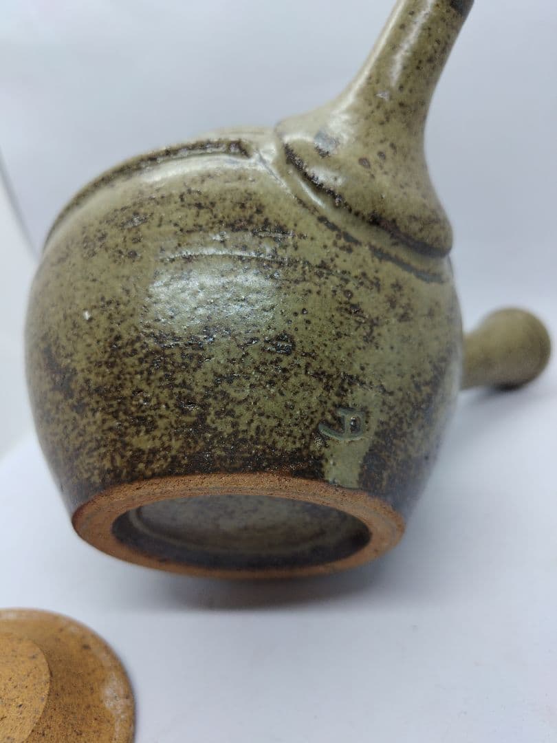 滅多に出会えない逸品！人間国宝島岡達三の象嵌縄文煎茶器、特別価格で！