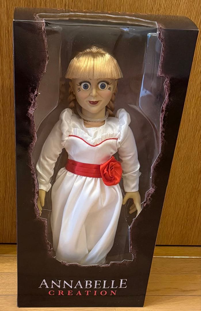 アナベル　人形　フィギュア