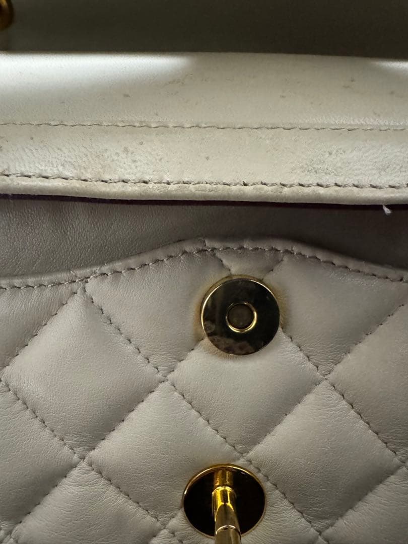 CHANEL シャネル マトラッセ ラムスキン