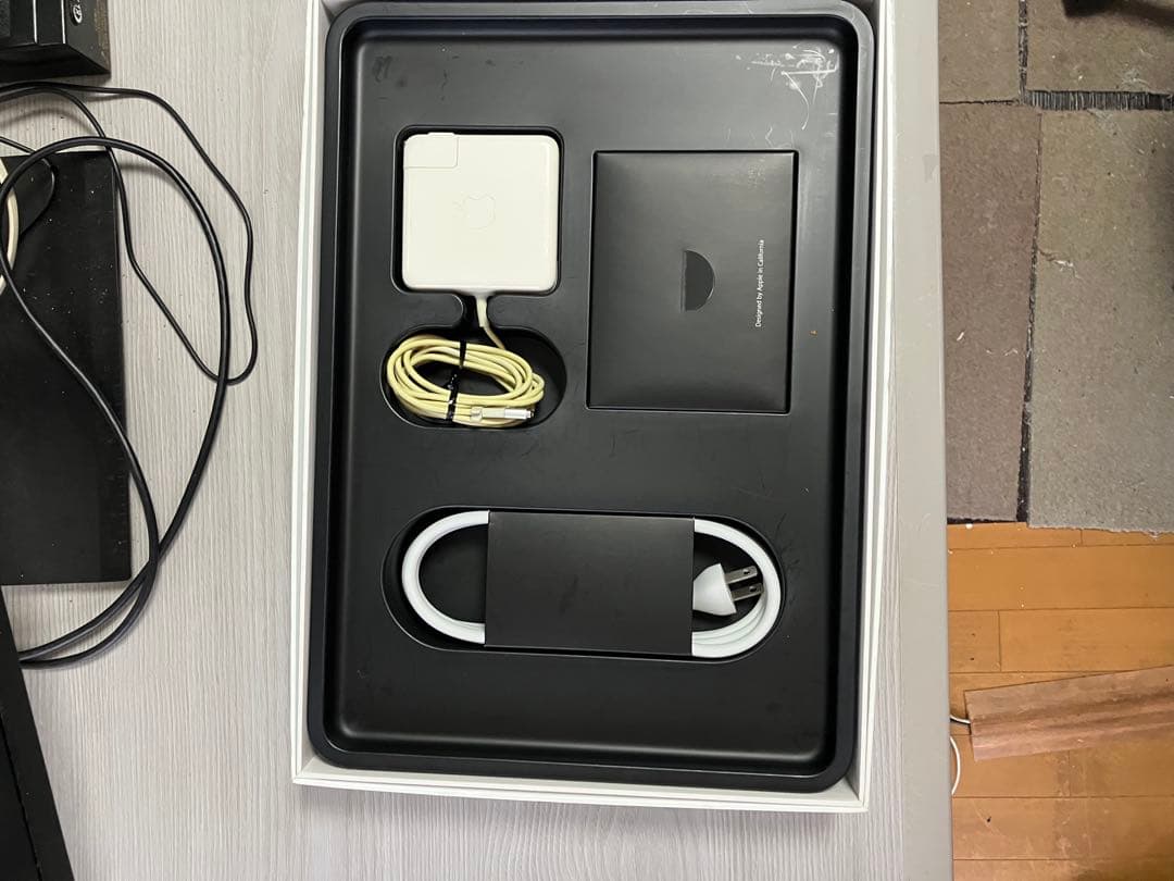 MacBook Pro 2015 US 15/i7/16GB/512GB 中古品