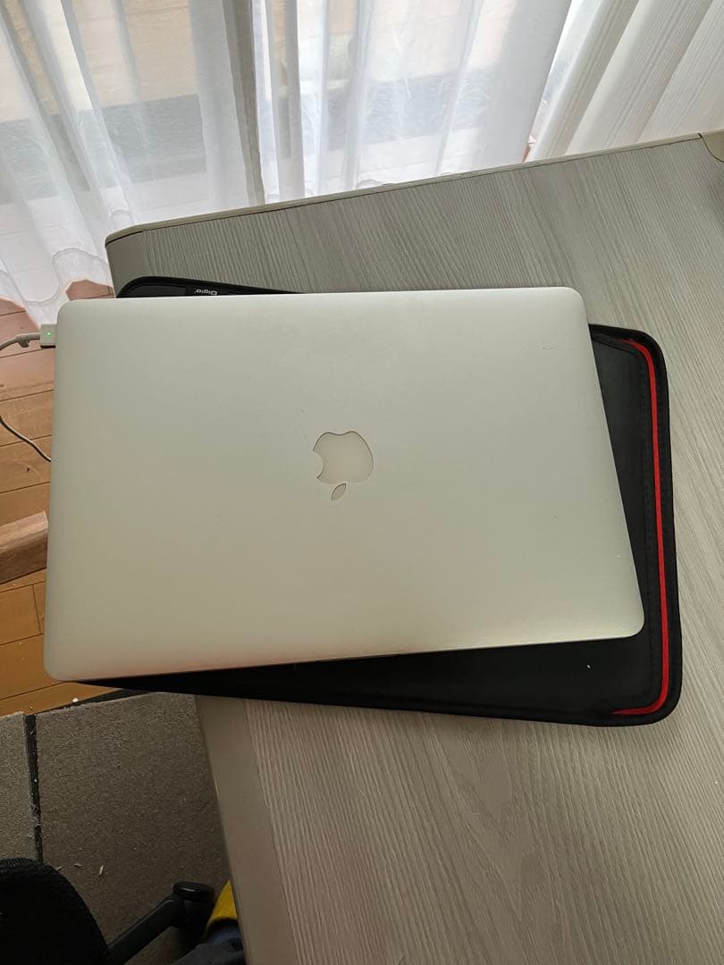 MacBook Pro 2015 US 15/i7/16GB/512GB 中古品