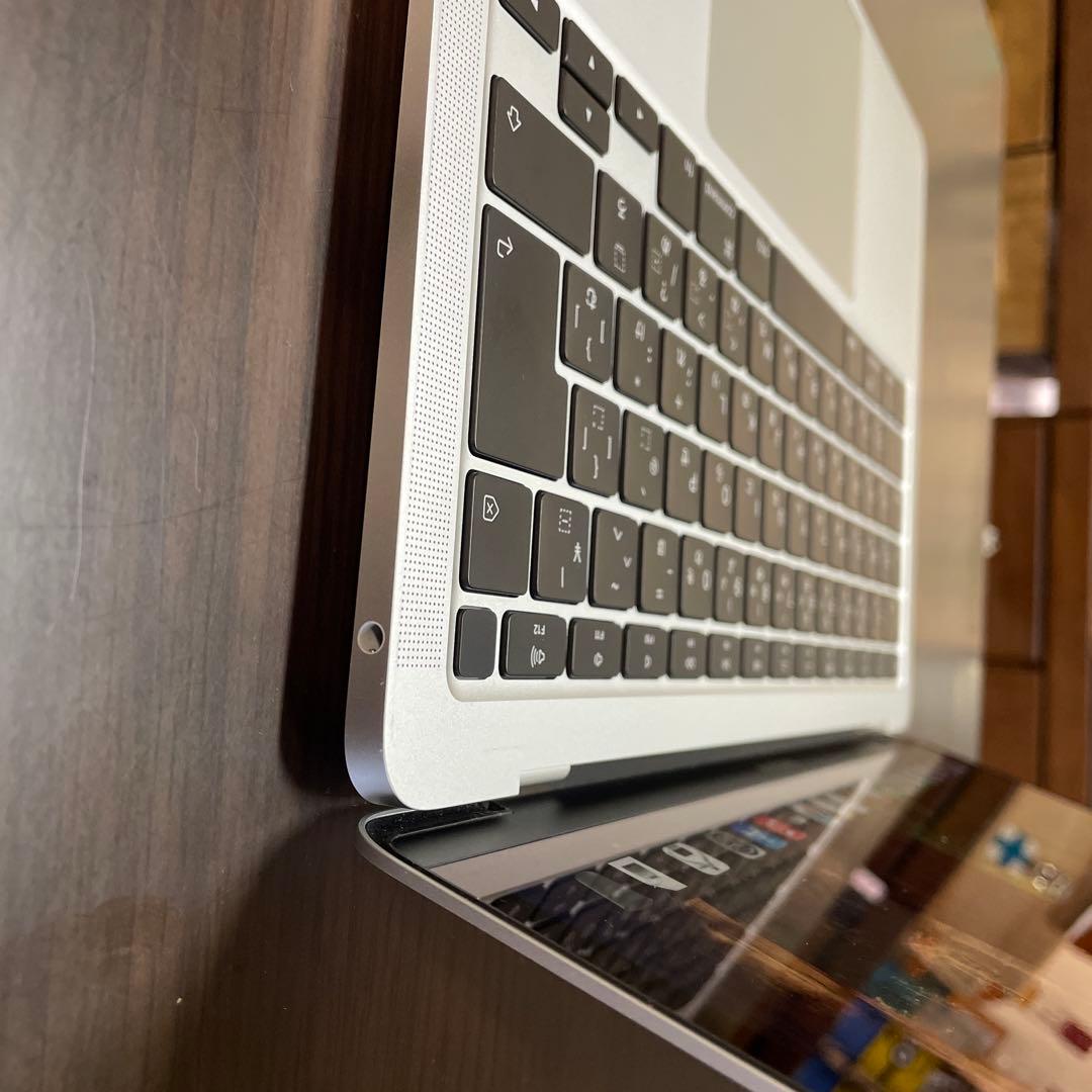 MacBook Air 13インチ （Intel Core i5）