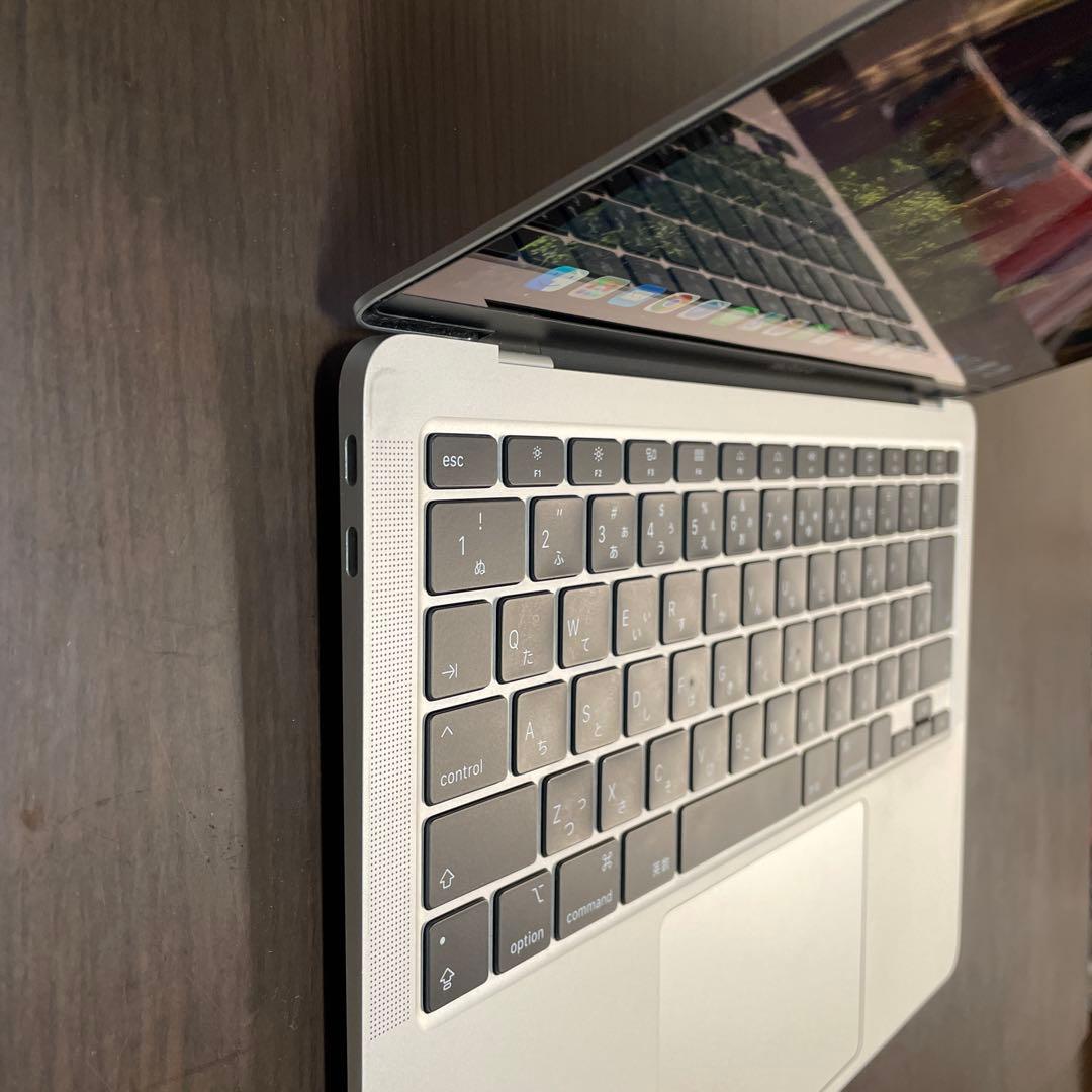 MacBook Air 13インチ （Intel Core i5）