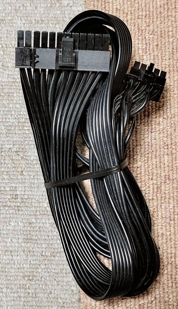 電源ユニット thermaltake TOUGHPOWER GRAND RGB 1050W