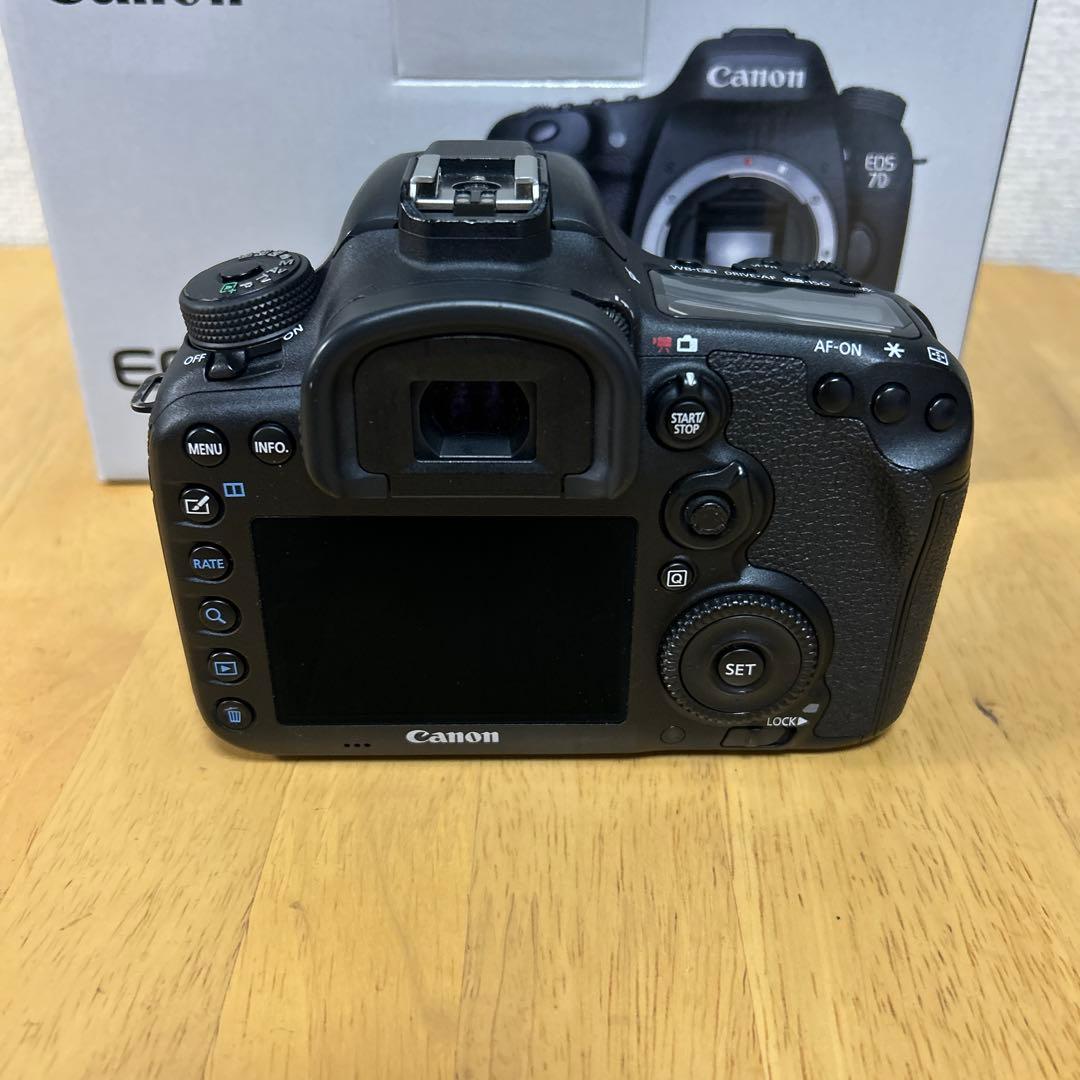 デジタルカメラ Canon EOS 7D mark2