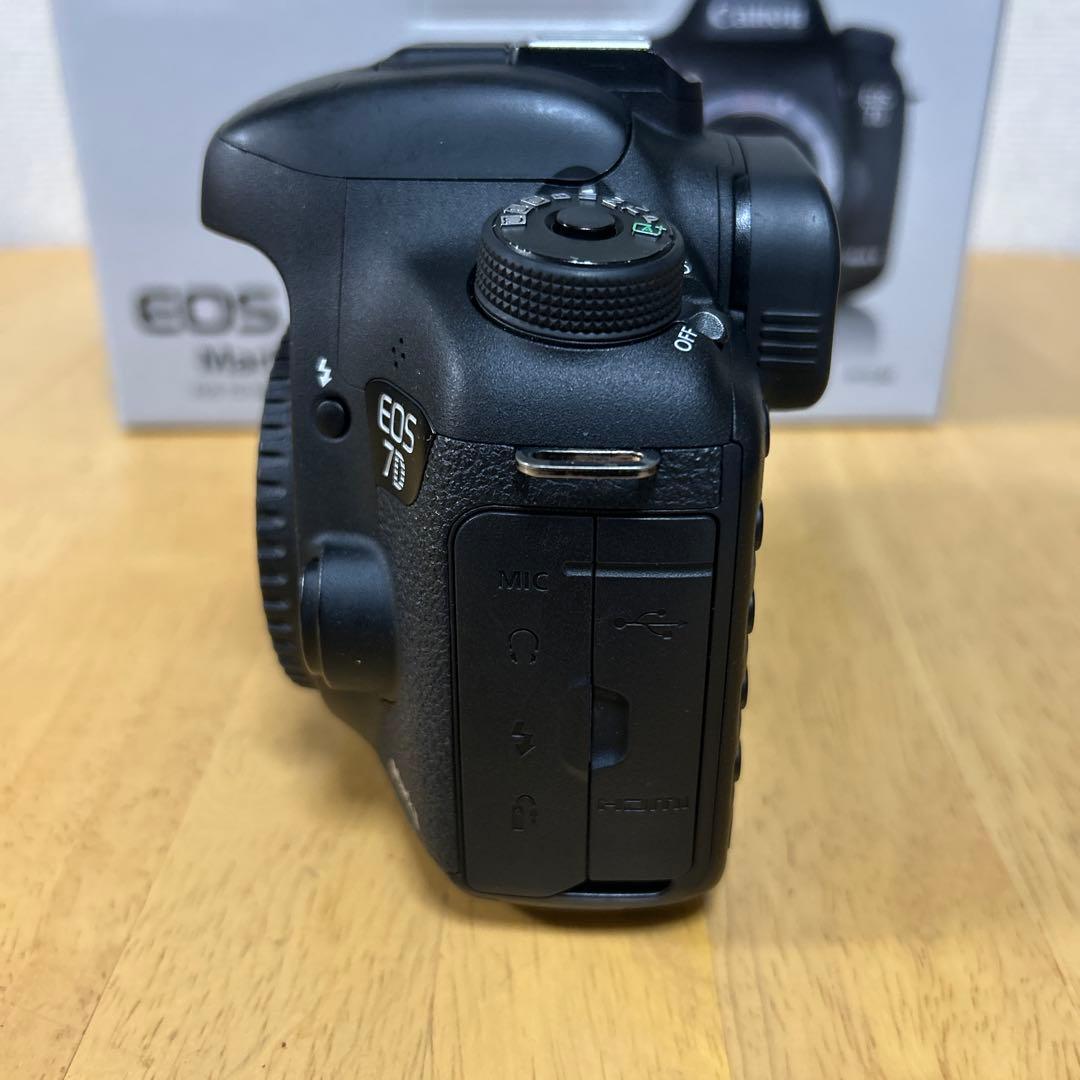 デジタルカメラ Canon EOS 7D mark2