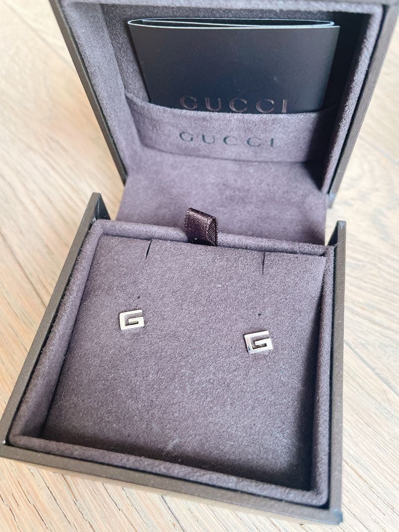 値下げ　GUCCI Gロゴスタッドピアス シルバー750 K18WG
