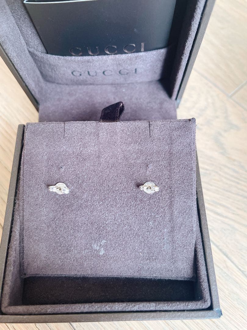 値下げ　GUCCI Gロゴスタッドピアス シルバー750 K18WG