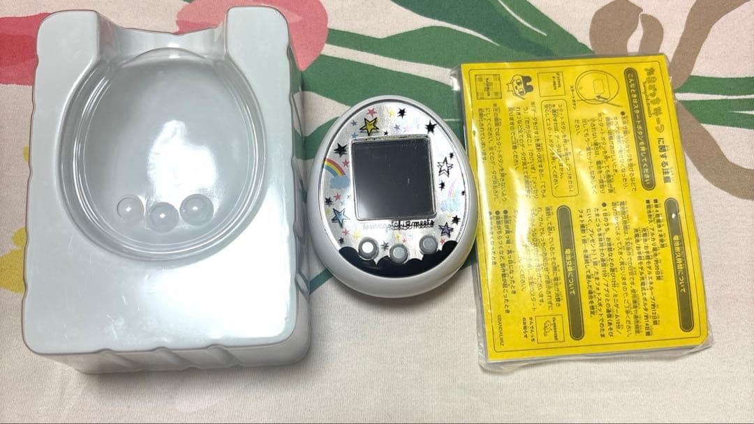 【美品】たまごっちみーつマジカルverホワイト限定品