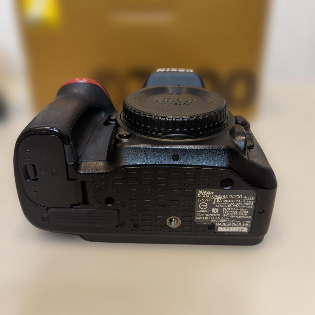 美品♫　Nikon D7200 デジタル一眼レフカメラ