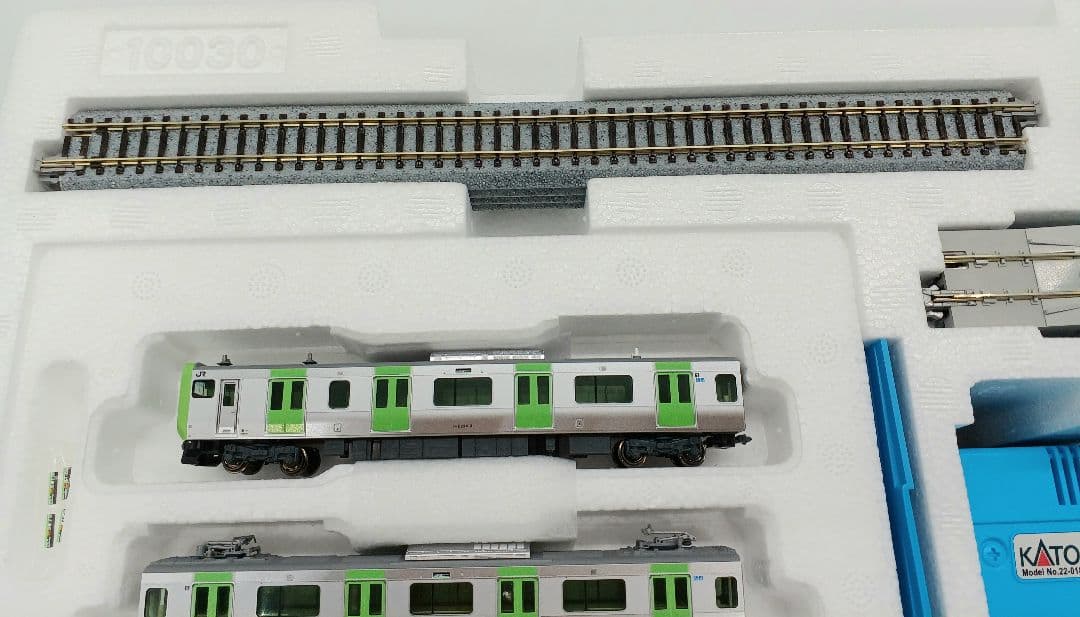 KATO Nゲージ スターターセット E235系 山手線 10-030 鉄道模型