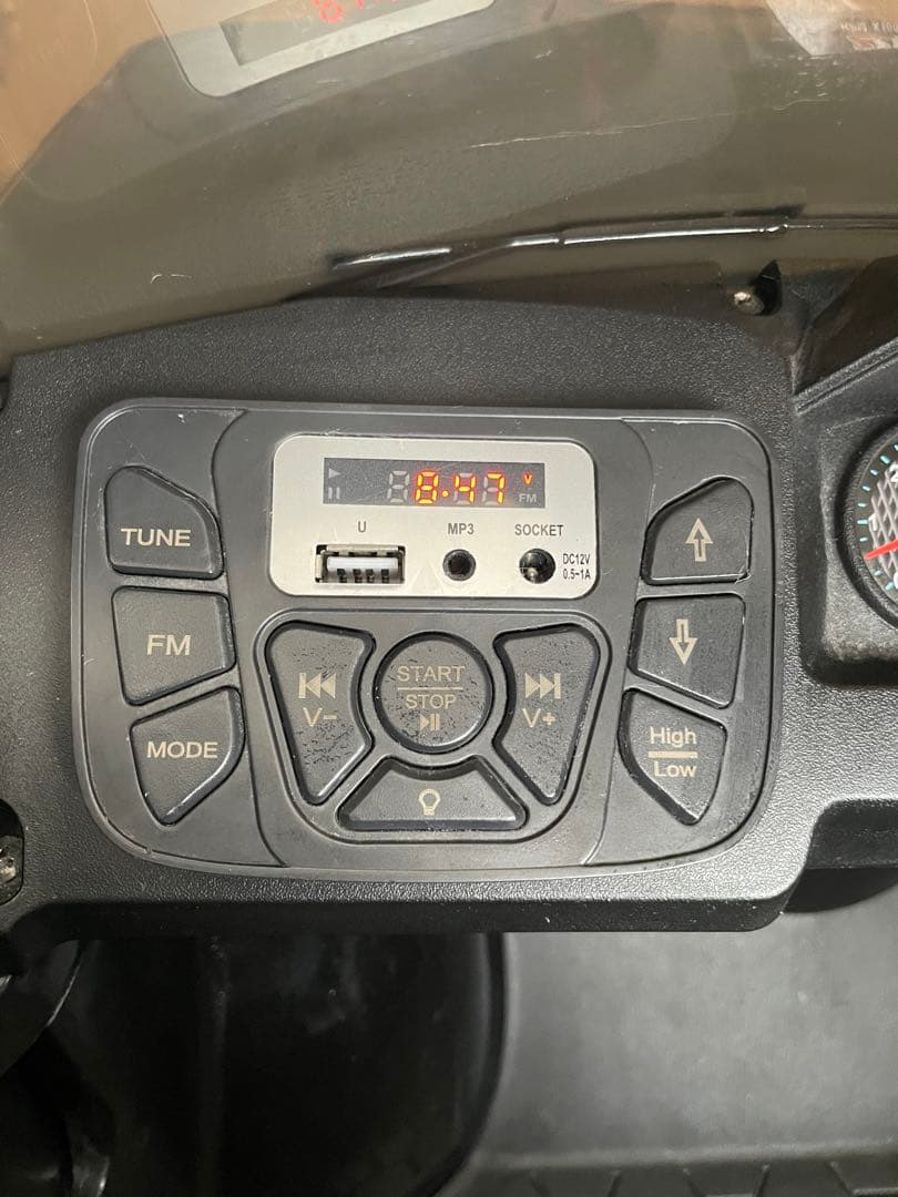 シボレーシルバラード　電動乗用ラジコン