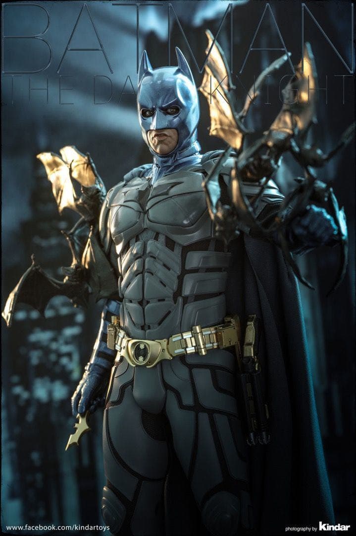 ホットトイズ　ワーナー・ブラザース100周年バットマンフィギュア　ダークナイト