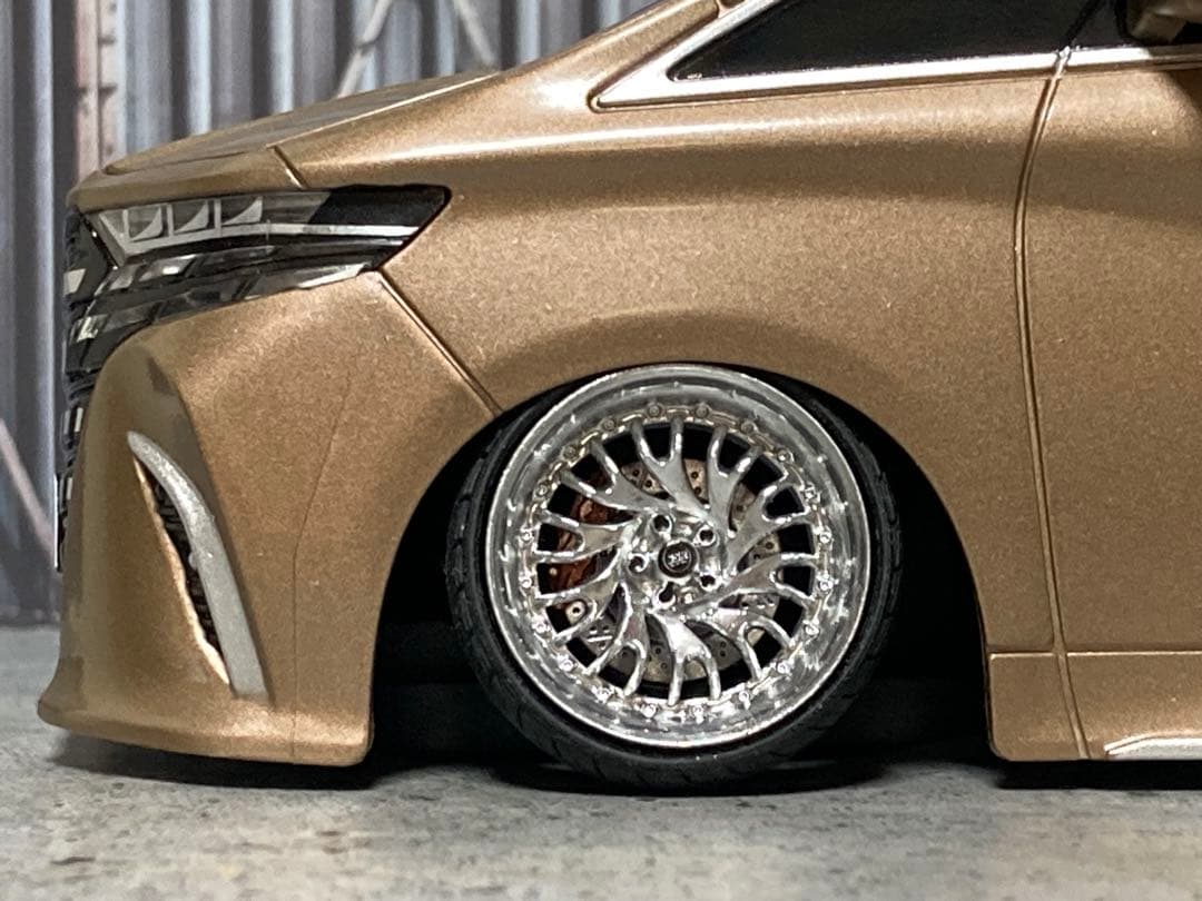 1/24 新型アルファード・ブロンド（カスタム品）