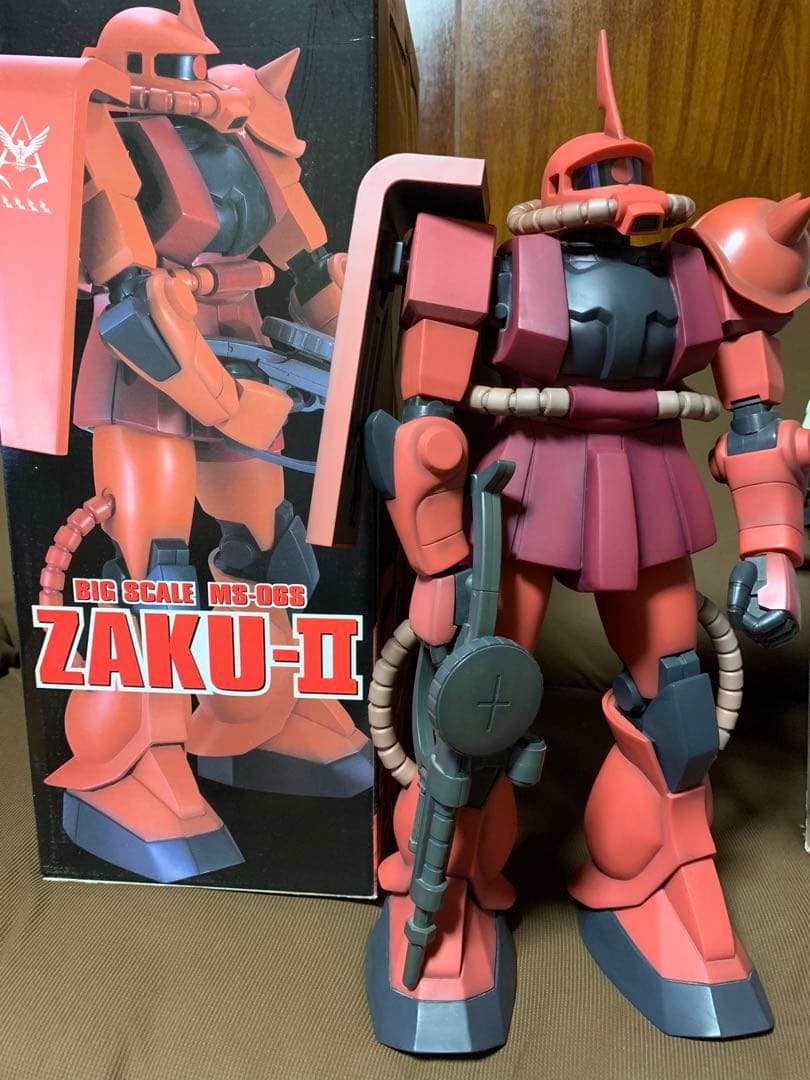 ガンダム　シャー専用ザク　2体セット　ジャンボグレード　　スケール1/35