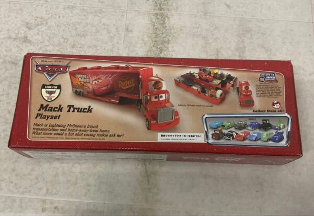 新品　未使用　ディズニー　カーズ　マック プレイセット