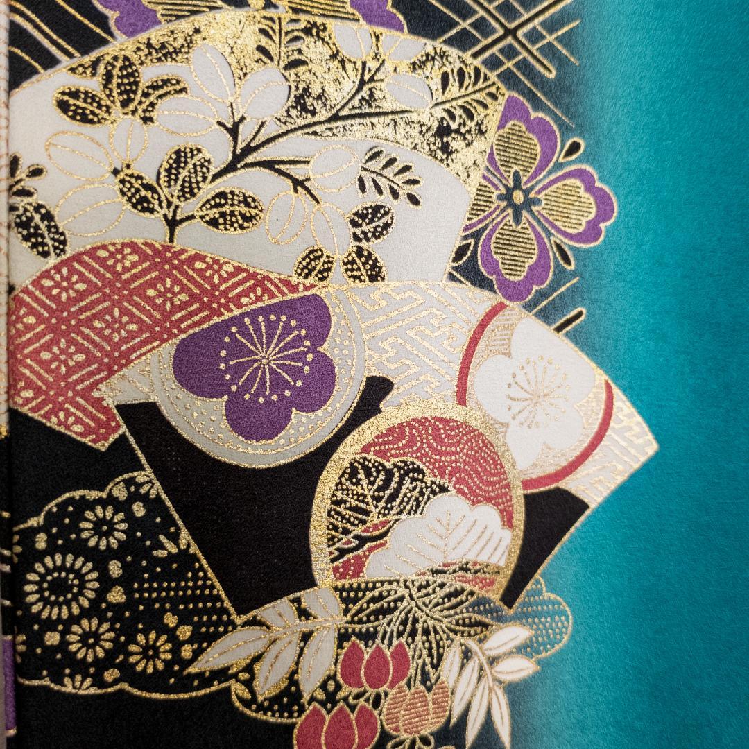 R7SK1329 振袖+帯 2点セット 花々 御所車 波 青緑 ゴールド 六通柄