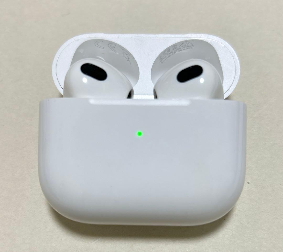 【数回のみ使用】Apple AirPods 第3世代 MagSafe充電ケース付