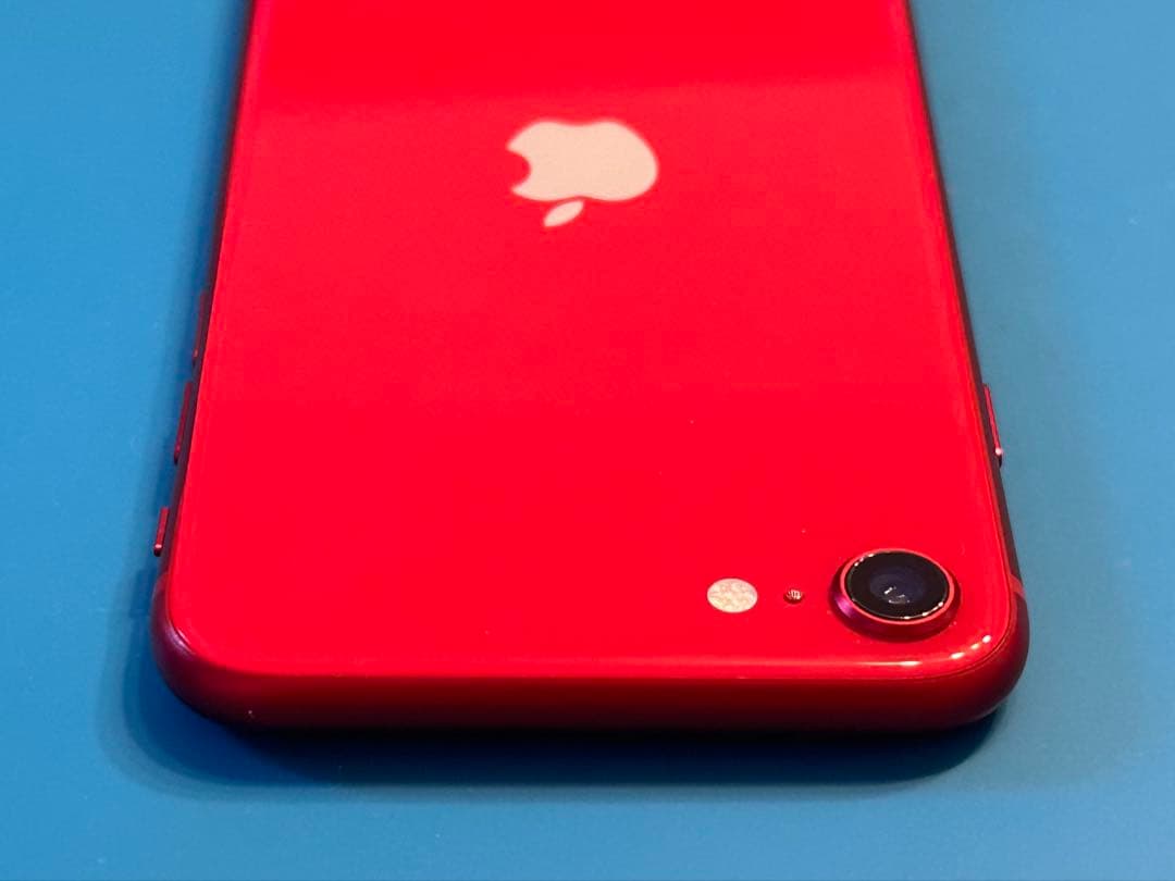 【極美品】iPhoneSE2 256GB SIMフリー バッテリー新品