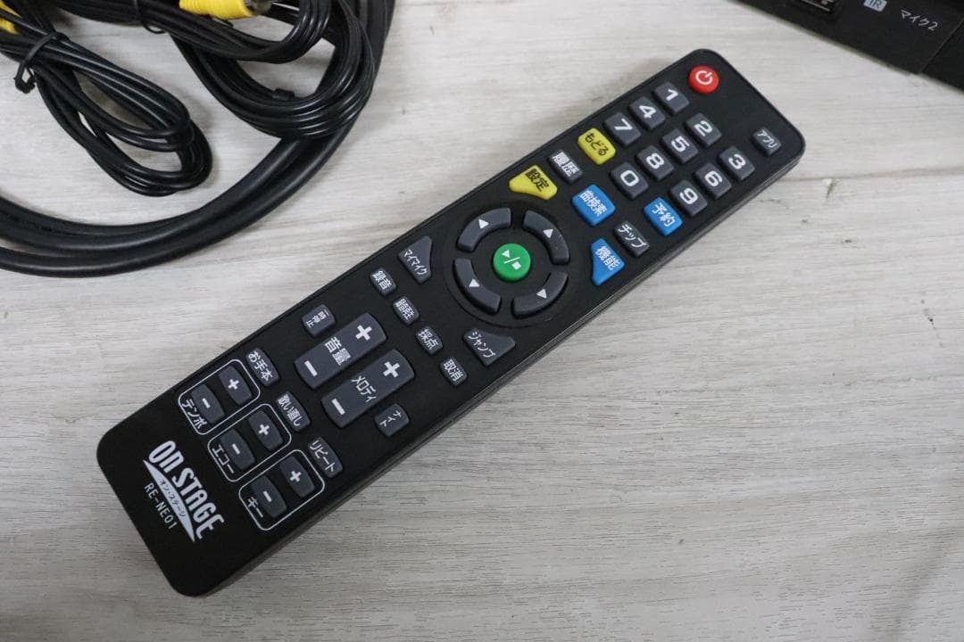 ■パーソナルカラオケ PK-NE01W ON STAGE 箱付き 通電確認OK♪