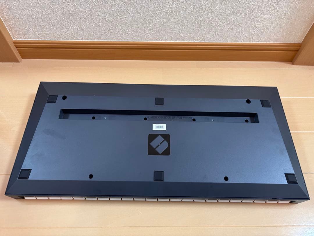 NOVATION FLkey 37 MIDIキーボード