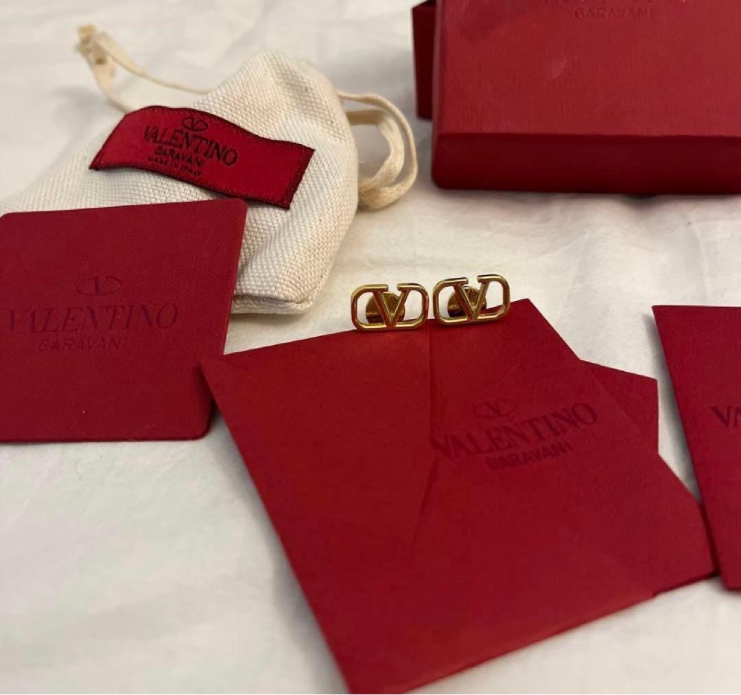 VALENTINO ゴールドピアス 専用ケース付き