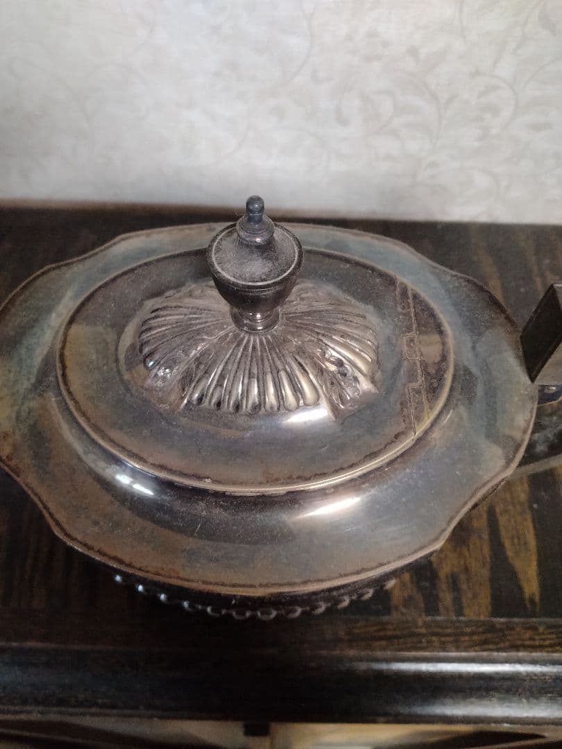 英国イギリスビンテージ　シルバープレート　ティーポット　アンティーク　レトロ