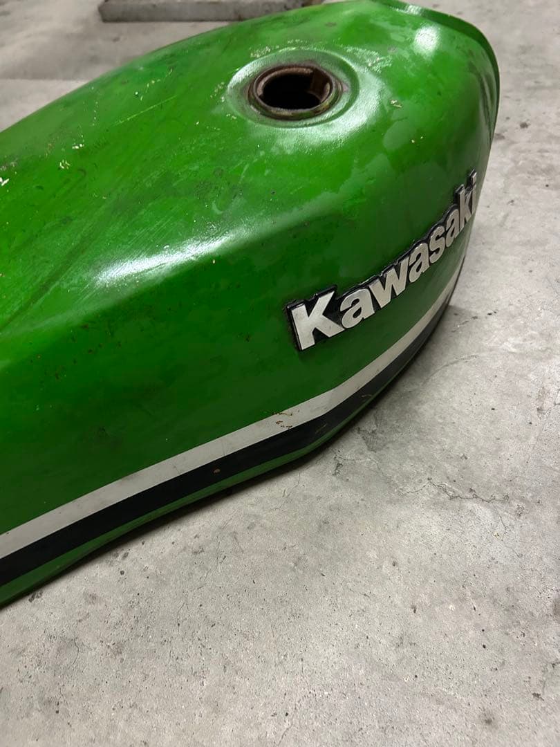 Kawasaki Z250ft ガソリンタンク