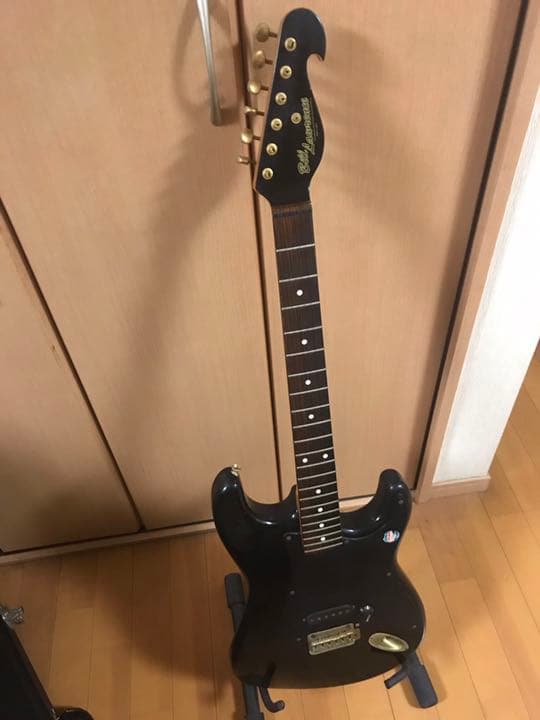 ビルローレンス　黒　シャケモデル　ストラト