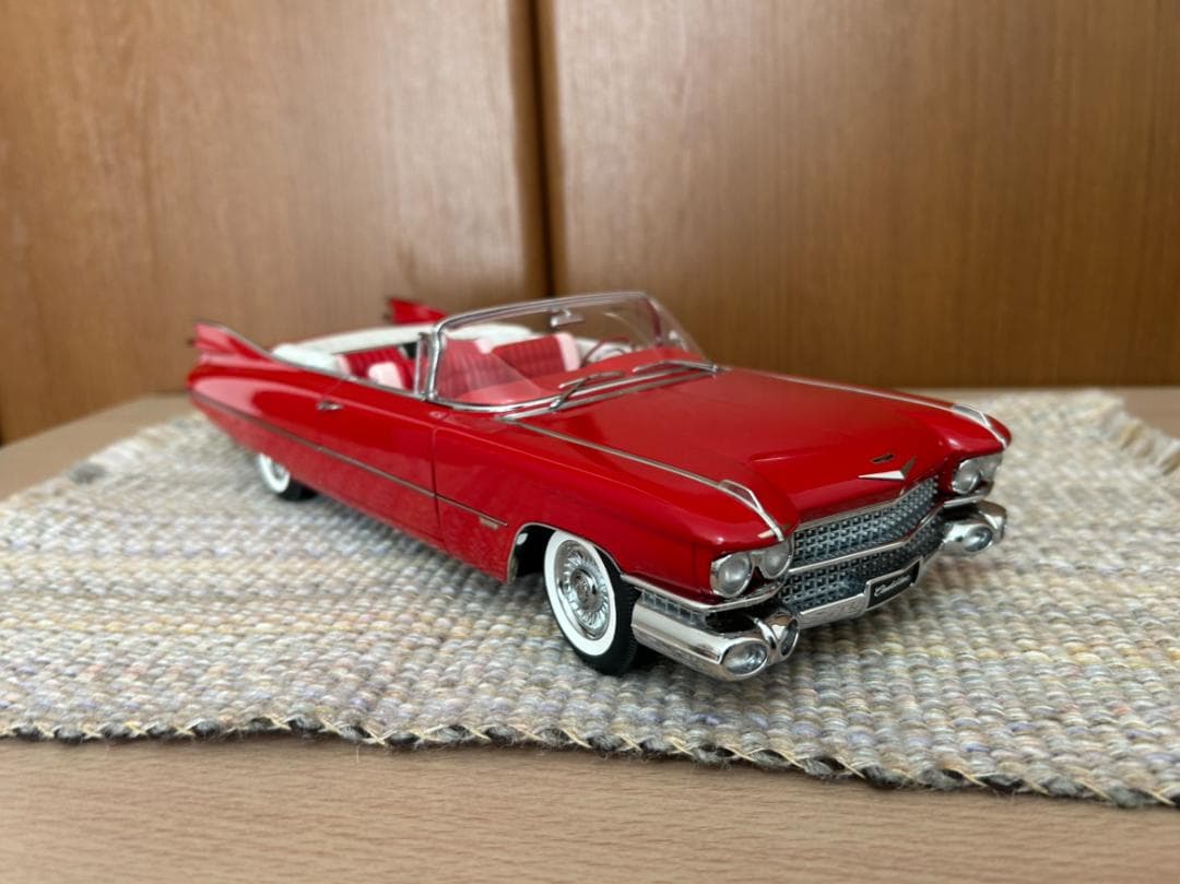 Autoart CADELLAC SERIES 62　1/18（赤）