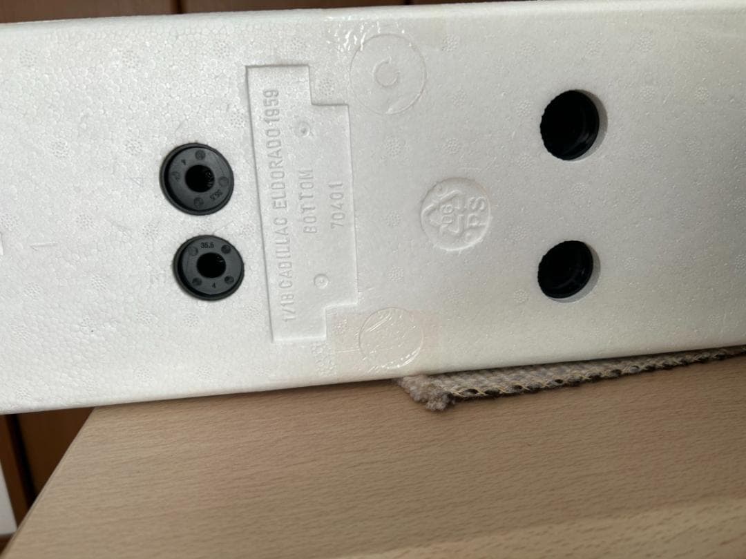 Autoart CADELLAC SERIES 62　1/18（赤）