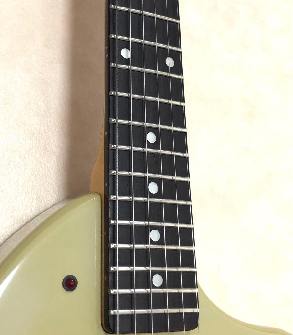 【ケース付き】ZO-3 グレー アンプ内蔵ミニギター ヘッドフォン端子付