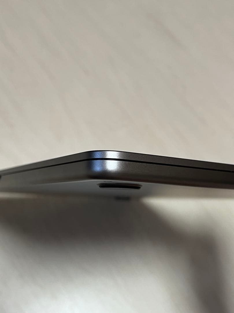 MacBook本体 MacBook Air (M2, 2022)