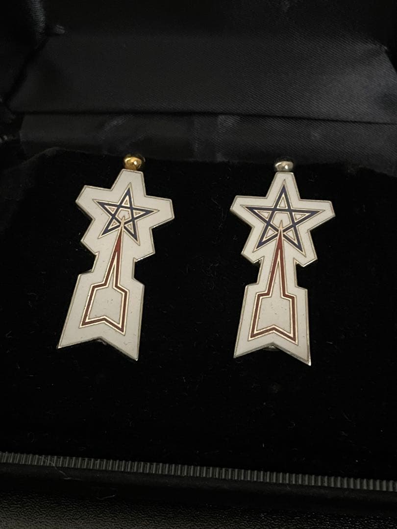 流星バッジ M1号 ケース ウルトラマン 科学特捜隊 流星型特殊小型通信機