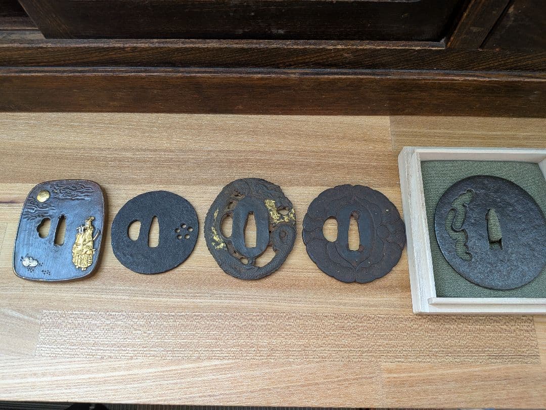 ゆ*た様 鉄製 鍔 5枚セット 装飾付き