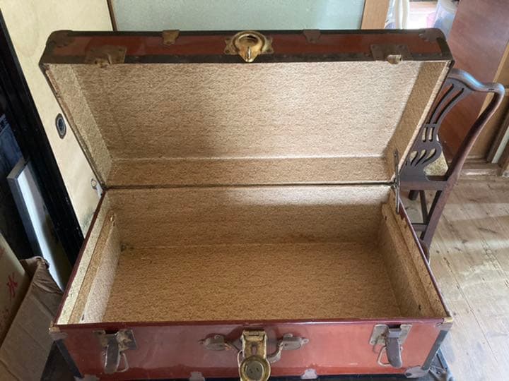 鍵付き船トランク