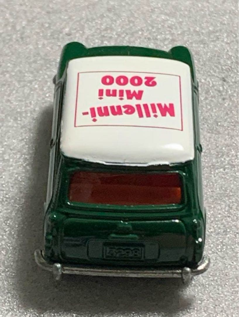 トミカ ミニクーパー millenni-mini 2000 ピンク