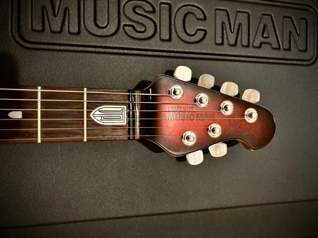 ミュージックマン　MUSIC MAN ジョンペトルーシ　2005年　JP6