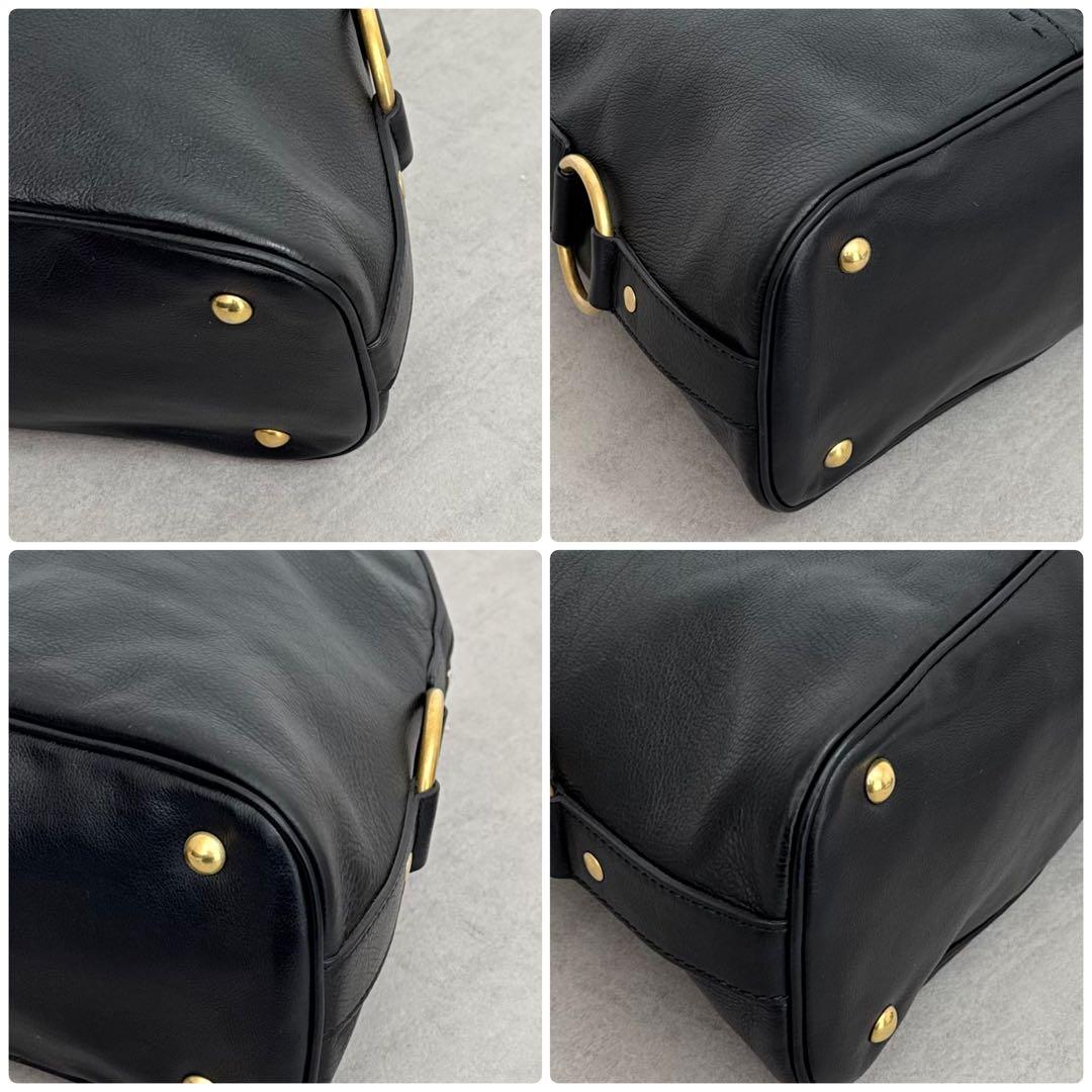 Yves Saint Laurent ミューズ トゥ ハンドバッグ ブラック