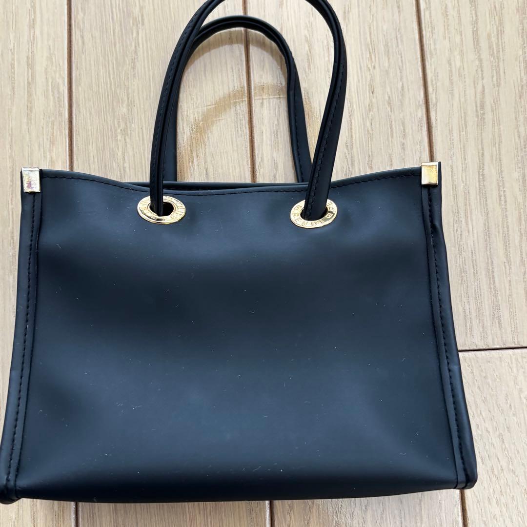 FENDI ブラック ミニバッグ