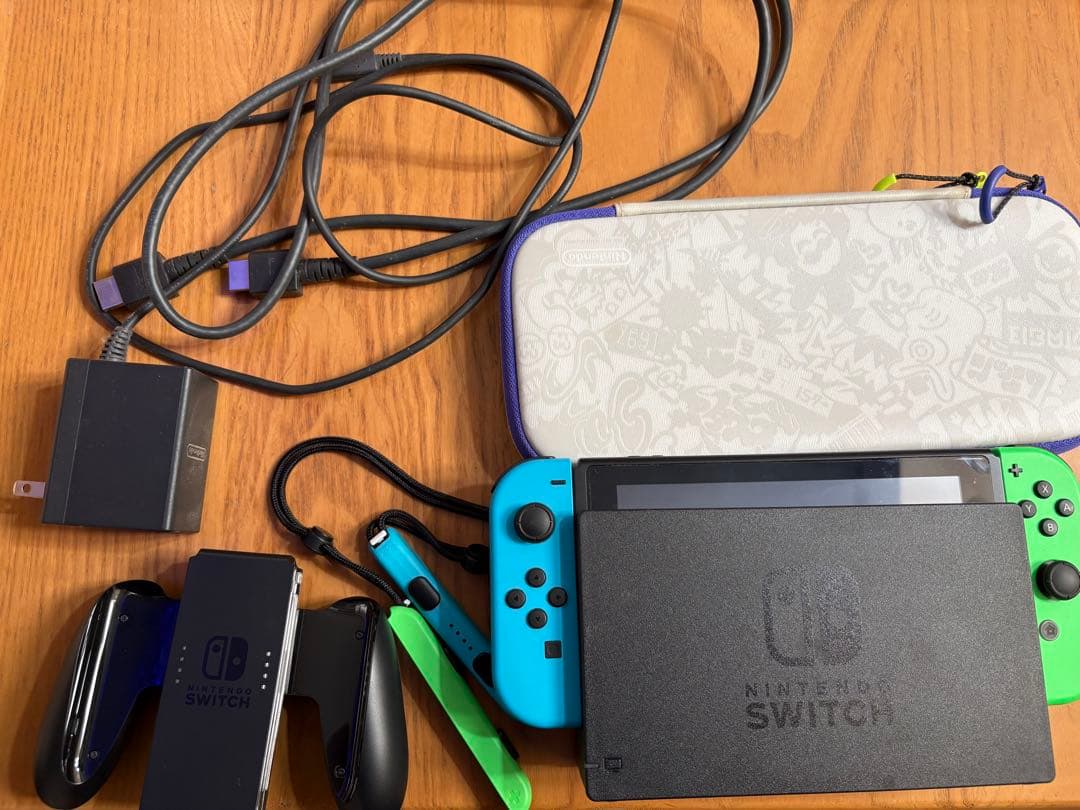 Nintendo Switch 本体 青/緑 ケース、SDカード付き