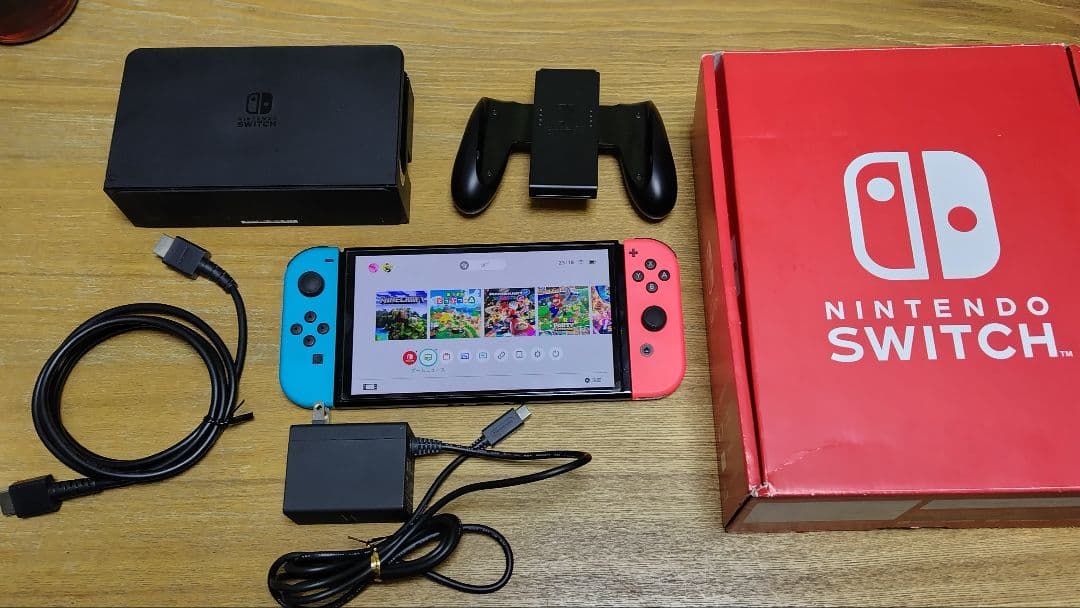 ニンテンドー　Switch 有機EL